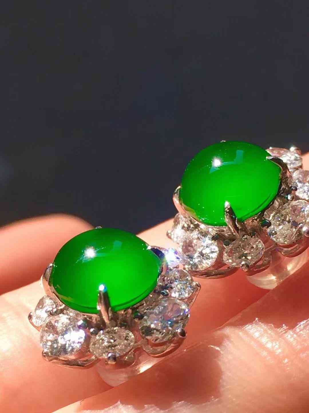 关于翡翠的专业知识(关于翡翠的专业知识书籍)插图1