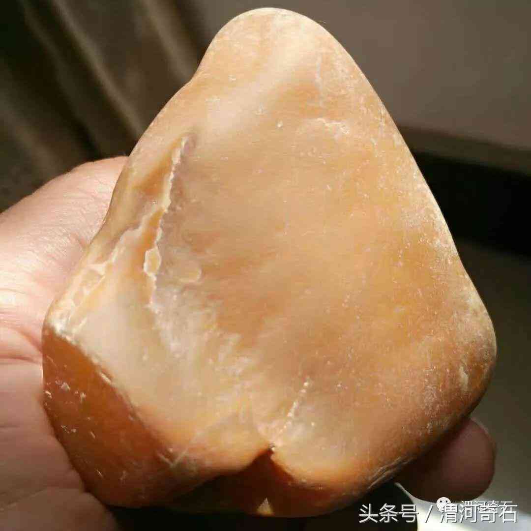 黄蜡石产地在什么地方(黄蜡石分布)插图25