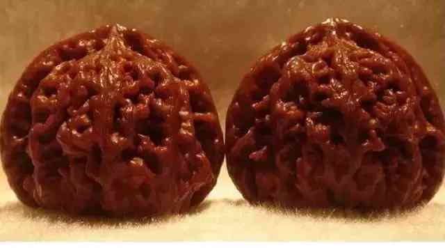 文玩核桃正确盘玩方法(文玩核桃正确盘玩方法手套)插图1