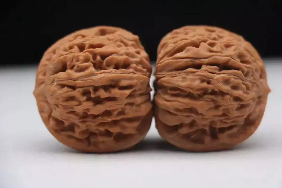 文玩核桃正确盘玩方法(文玩核桃正确盘玩方法手套)插图9