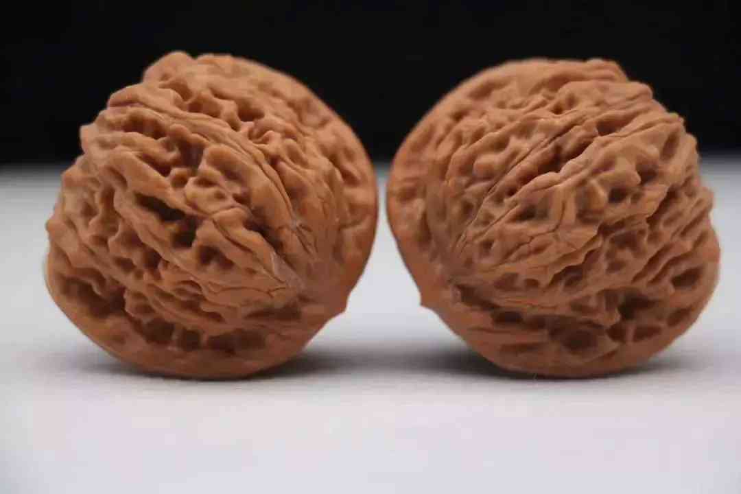 文玩核桃正确盘玩方法(文玩核桃正确盘玩方法手套)插图10