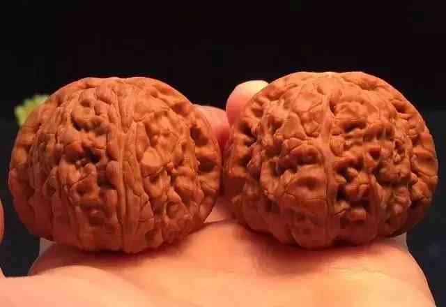 文玩核桃正确盘玩方法(文玩核桃正确盘玩方法手套)插图13