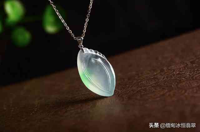 翡翠怎么选择好坏(翡翠怎样选)