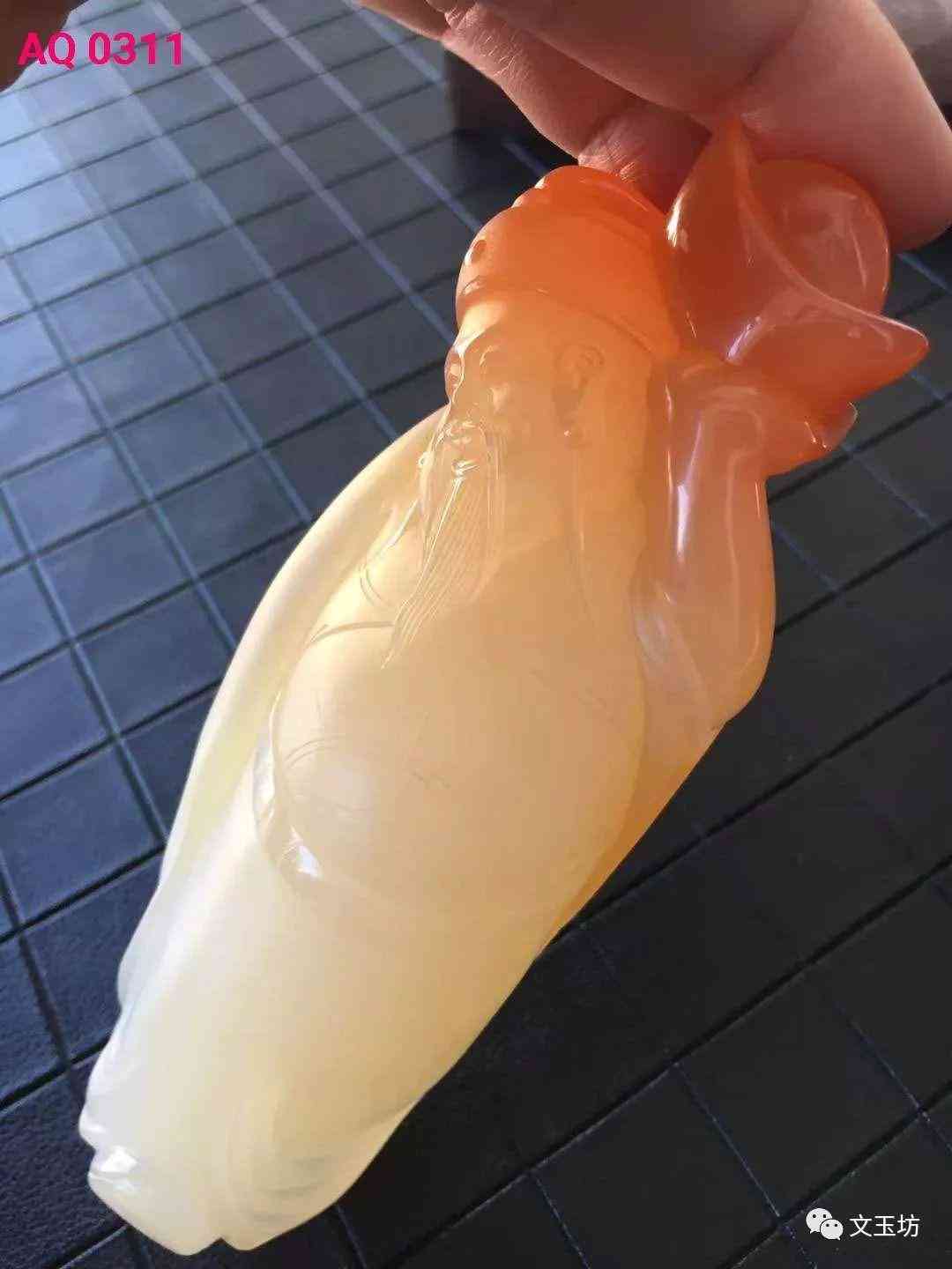 手电筒看黄龙玉鉴定方法(云南的黄龙玉能不能买)插图2