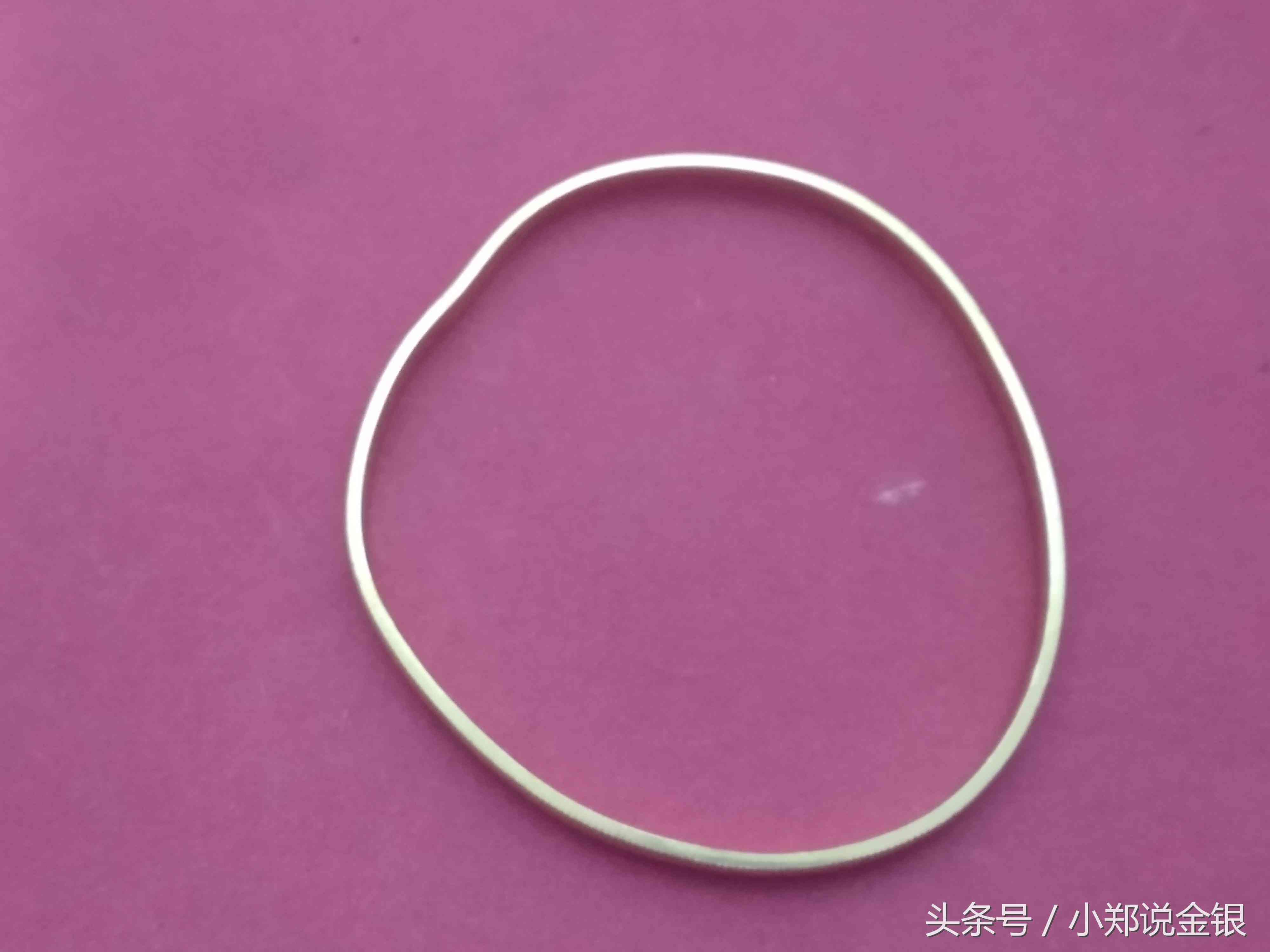 实心金手镯一般多少克不变形(黄金回收420元一克是真的吗)插图3