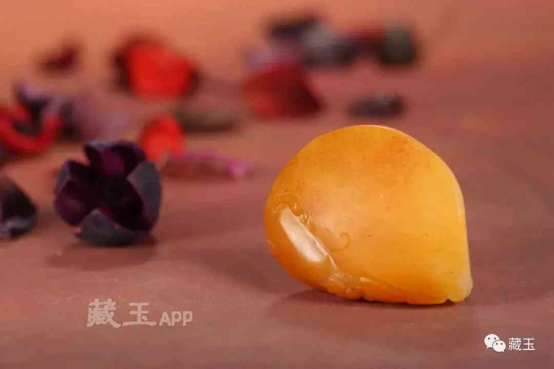 新疆和田黄玉价格(新疆和田黄玉图片)