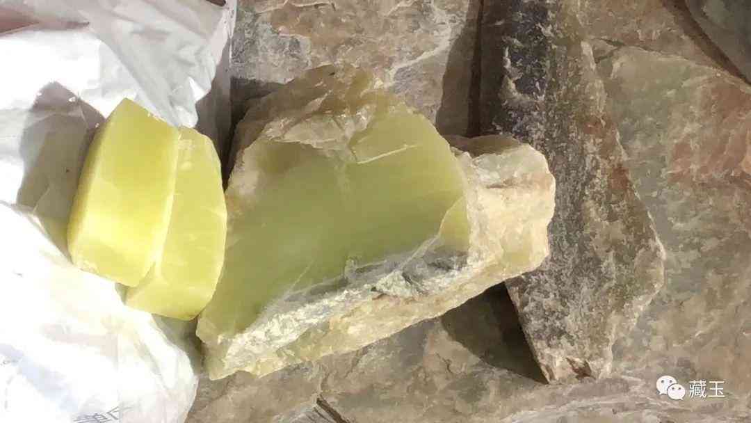 新疆和田黄玉价格(新疆和田黄玉图片)插图11