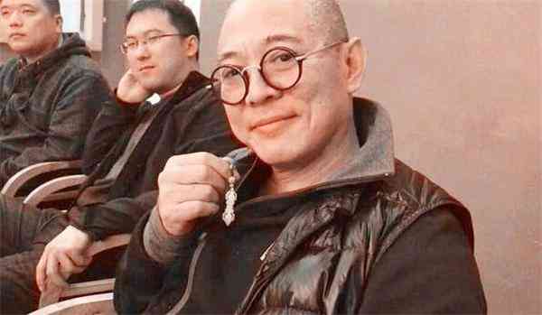 真的九眼天珠多少钱(辨别天珠真假最简单的方法)插图3 真的九眼天珠多少钱(辨别天珠真假最简单的方法)插图3