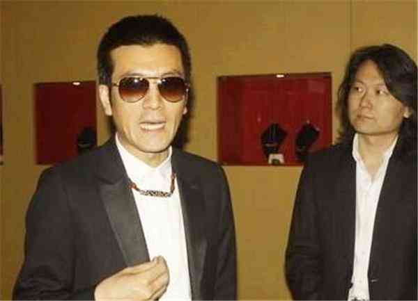 真的九眼天珠多少钱(辨别天珠真假最简单的方法)插图4 真的九眼天珠多少钱(辨别天珠真假最简单的方法)插图4