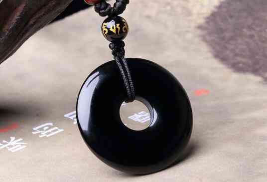 红玛瑙鉴别方法(红玛瑙鉴别方法图片)插图1 红玛瑙鉴别方法(红玛瑙鉴别方法图片)插图1