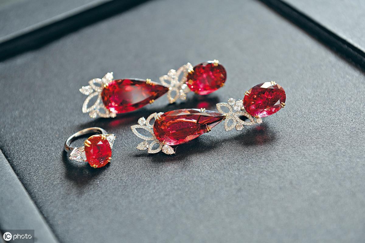 碧玺的寓意和象征(蓝色碧玺的寓意和象征)插图1