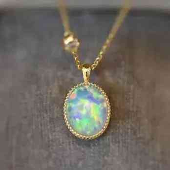 黑欧泊石的功效与禁忌(黑欧泊是什么宝石)插图2 黑欧泊石的功效与禁忌(黑欧泊是什么宝石)插图2