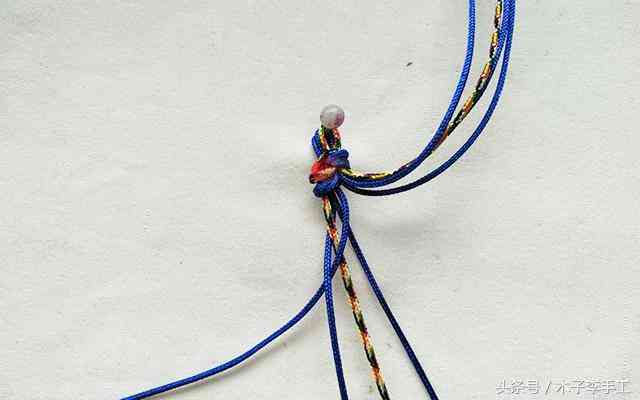 男士手链编织教程(男士手链编织教程 红绳)插图4