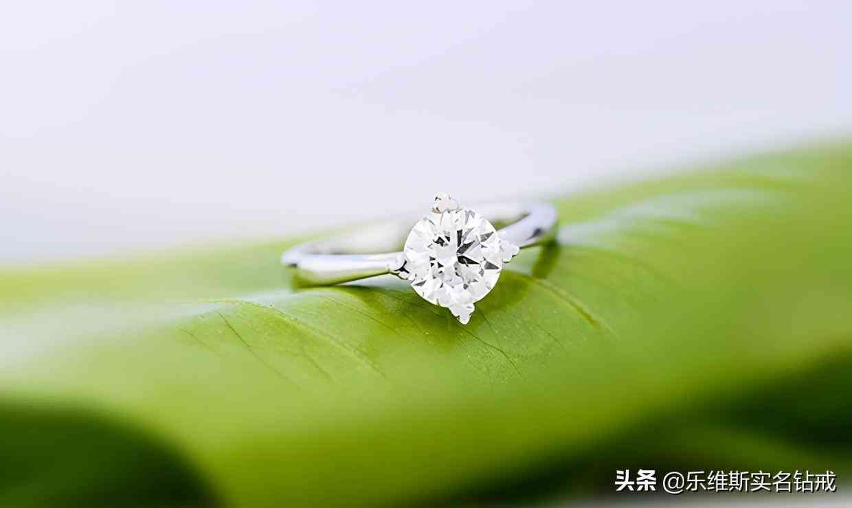 求婚钻戒买多大的(一般人求婚钻戒买多大)插图3