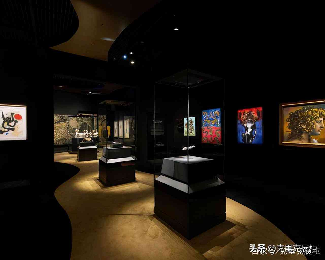 珠宝展柜定制厂家(珠宝展柜厂家批发各类展示柜)插图1