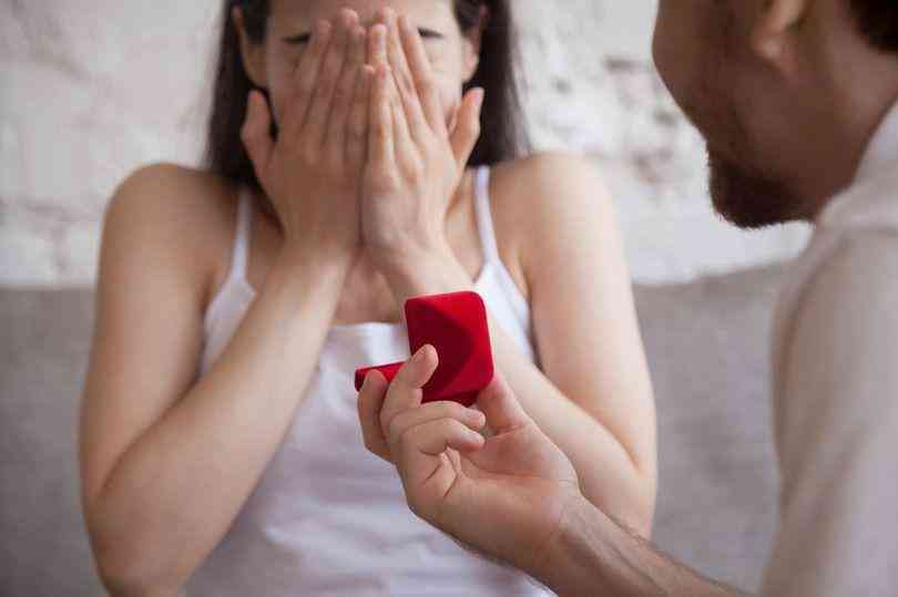 男人戴戒指恶心(男生戴戒指会显得很怪嘛)插图2 男人戴戒指恶心(男生戴戒指会显得很怪嘛)插图2