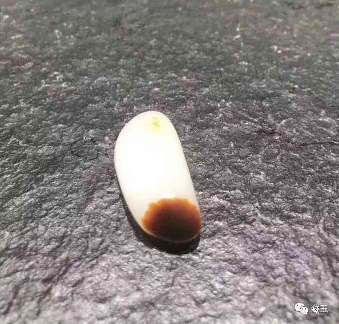 籽料多少钱一克(和田黄玉籽料多少钱一克)插图3