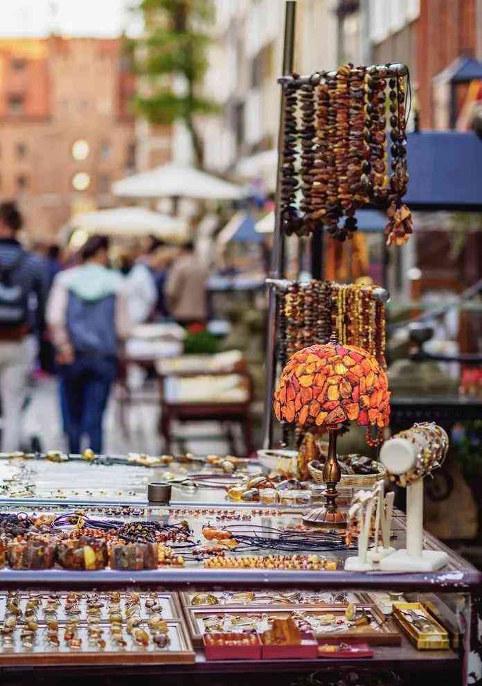 琥珀原石值钱吗(琥珀原石有收藏价值吗)插图2