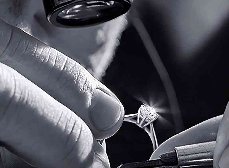 钻石大小直径对照表(钻石大小直径对照表上手图)插图1