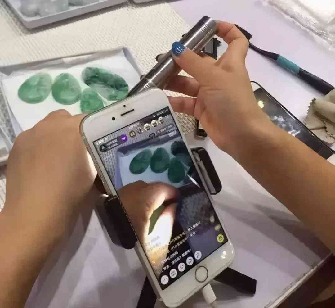 卖翡翠在哪个平台比较好(想把翡翠卖掉哪里可以收)插图2