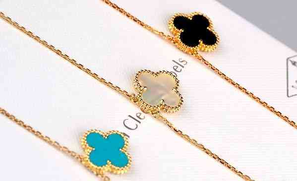 四叶草项链什么牌子(四叶草项链什么牌子好)