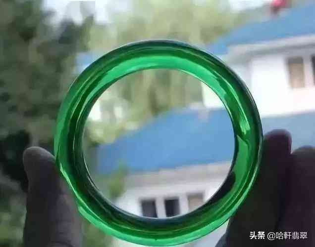 俄罗斯玉和翡翠的区别(俄罗斯玉是翡翠吗)插图5 俄罗斯玉和翡翠的区别(俄罗斯玉是翡翠吗)插图5