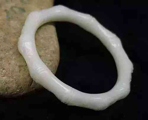 女士带墨玉有什么好处(和田墨玉值钱吗)插图10