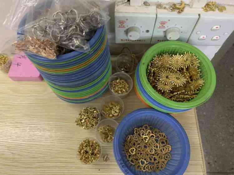 施华洛世奇项链真假(施华洛世奇天鹅项链价钱)插图4