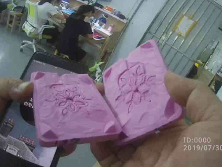 施华洛世奇项链真假(施华洛世奇天鹅项链价钱)插图9