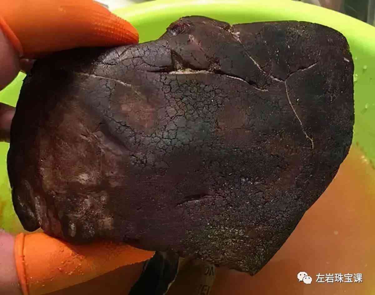 波罗的海血珀(波罗的海血珀有风化纹吗)插图12