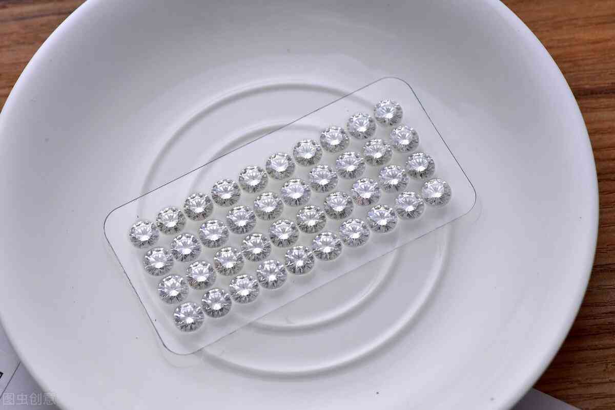 dr钻戒最贵的一款多少钱(一克拉的dr钻戒多少钱)插图2