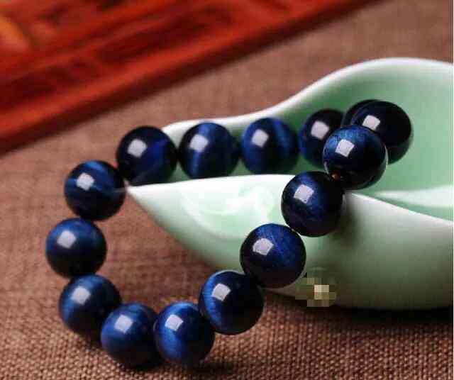 虎眼石的功效与作用佩戴禁忌(虎眼石适合什么人戴)