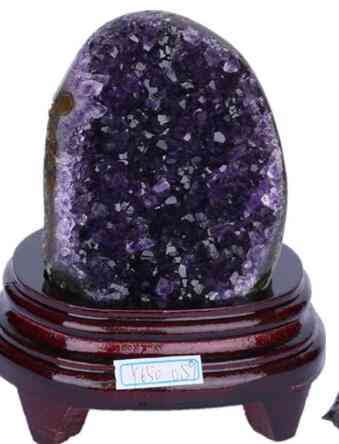 紫水晶不能乱戴(紫水晶和什么属相犯冲)