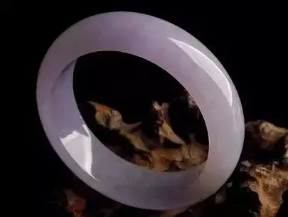 女士手镯尺寸一般多少(110斤女生戴多大手镯)插图2