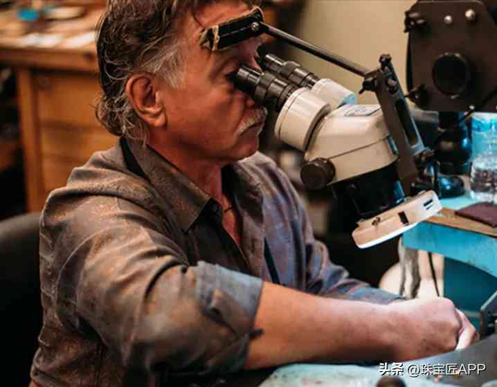 2022年流行黄金戒指款式(去金店买黄金千万别买三种金)插图23