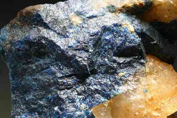 彩萤石的功效与作用(彩萤石的功效与作用图片)插图2