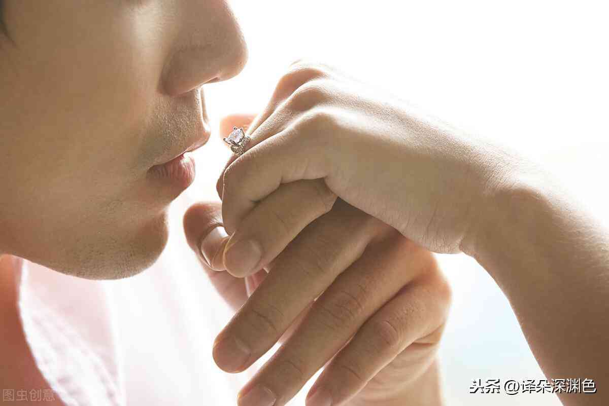 女人戴戒指在各个手指的意义(女人戴戒指戴左手还是右手)