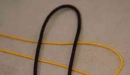 手串线绳怎样打结(手串收尾打死扣图解)插图2