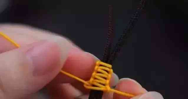 手串线绳怎样打结(手串收尾打死扣图解)插图12