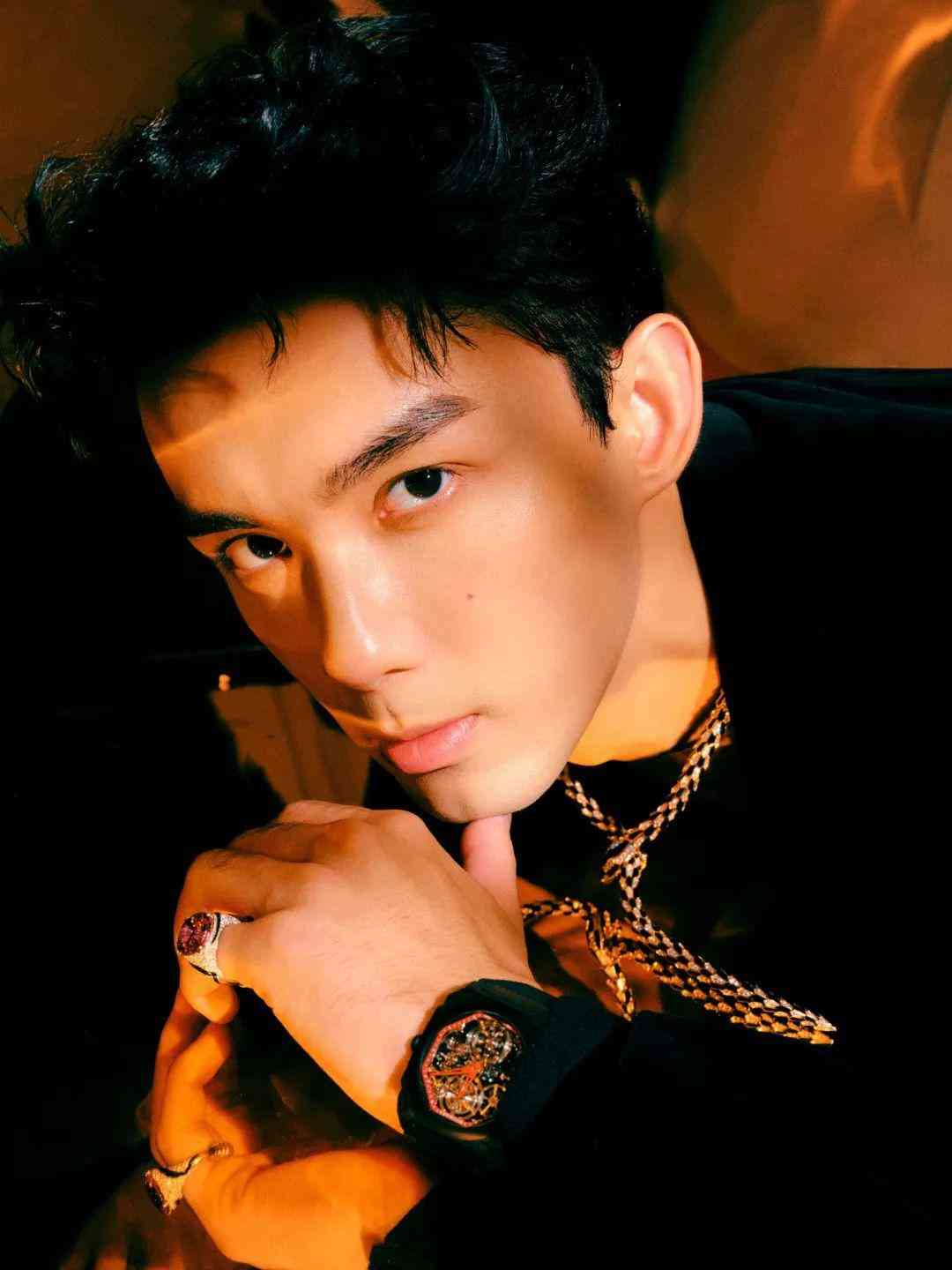 宝格丽戒指什么材质(宝格丽戒指贵不贵)插图7