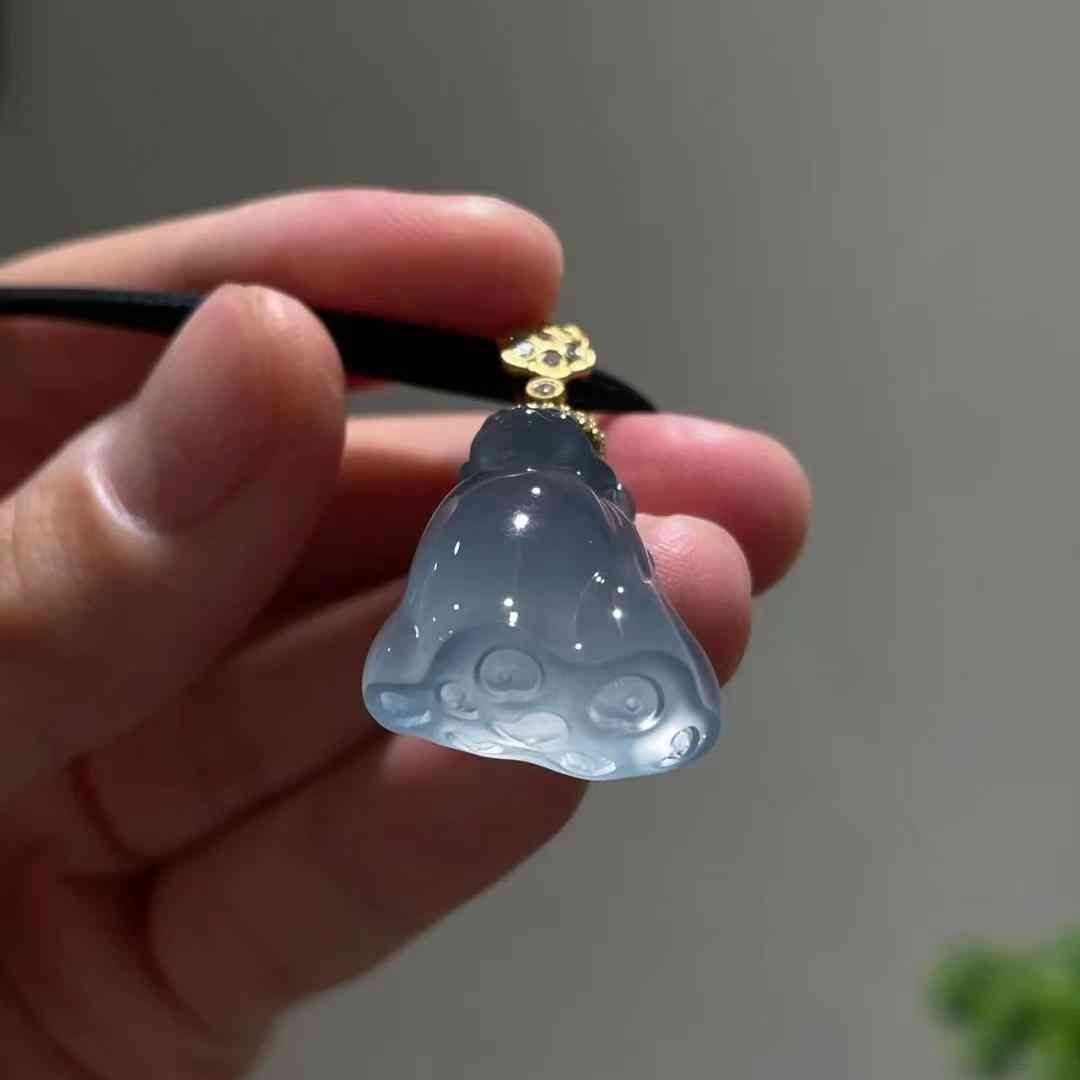 玉和翡翠有什么区别(玉和翡翠有什么区别哪个价值大一点)插图7