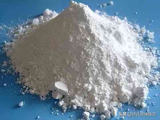 玉镯子裂缝还能养人吗(玉镯裂了还能养人吗)插图10