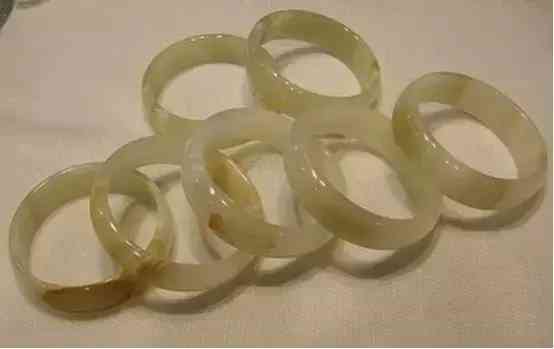 阿富汗玉养的出来吗(阿富汗玉的缺点)插图3 阿富汗玉养的出来吗(阿富汗玉的缺点)插图3