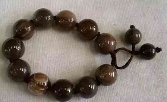 阿富汗玉养的出来吗(阿富汗玉的缺点)插图7 阿富汗玉养的出来吗(阿富汗玉的缺点)插图7