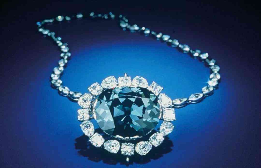 海瑞温斯顿一般多少钱(hw钻戒属于什么档次)插图3 海瑞温斯顿一般多少钱(hw钻戒属于什么档次)插图3