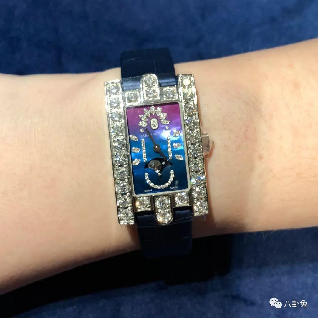 海瑞温斯顿一般多少钱(hw钻戒属于什么档次)插图11 海瑞温斯顿一般多少钱(hw钻戒属于什么档次)插图11