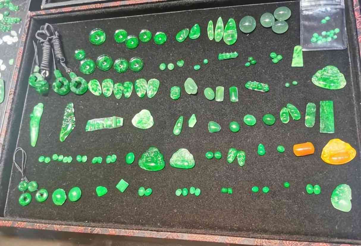 白皮翡翠原石毛料(白皮 翡翠原石)插图9