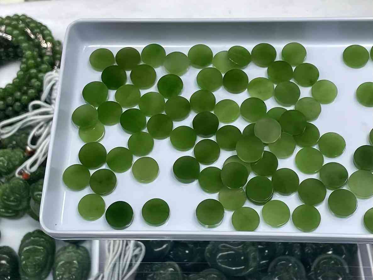 白皮翡翠原石毛料(白皮 翡翠原石)插图11