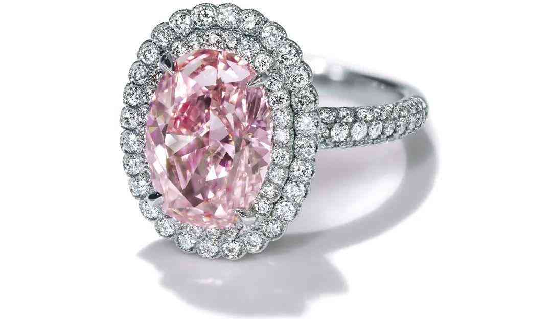 蒂芙尼钻石戒指(蒂芙尼钻石戒指多少钱)插图3