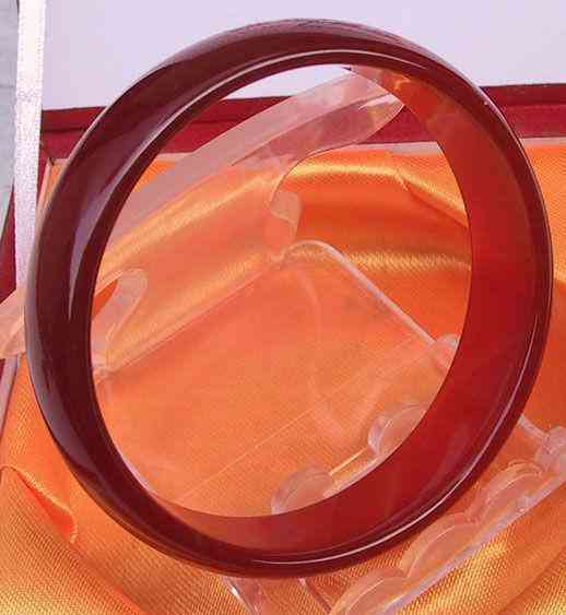 东陵石手镯价格(东陵石多少钱一克)插图17 东陵石手镯价格(东陵石多少钱一克)插图17